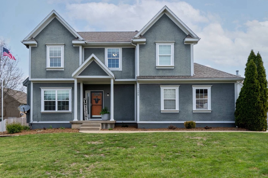1200 N 1st Street East, Louisburg, KS